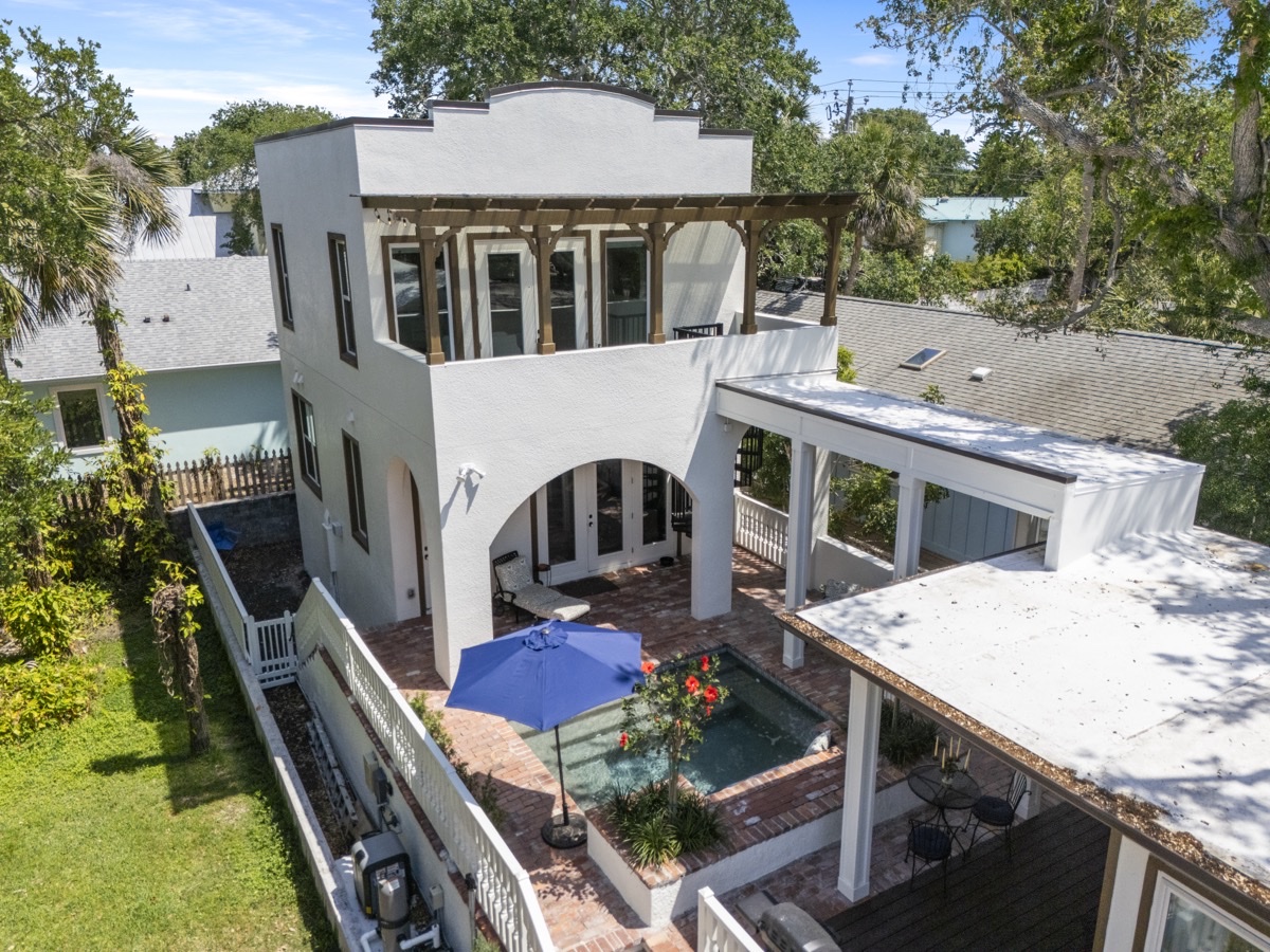 222 Cedar Ave